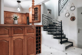 Anemoni Deluxe Maisonette